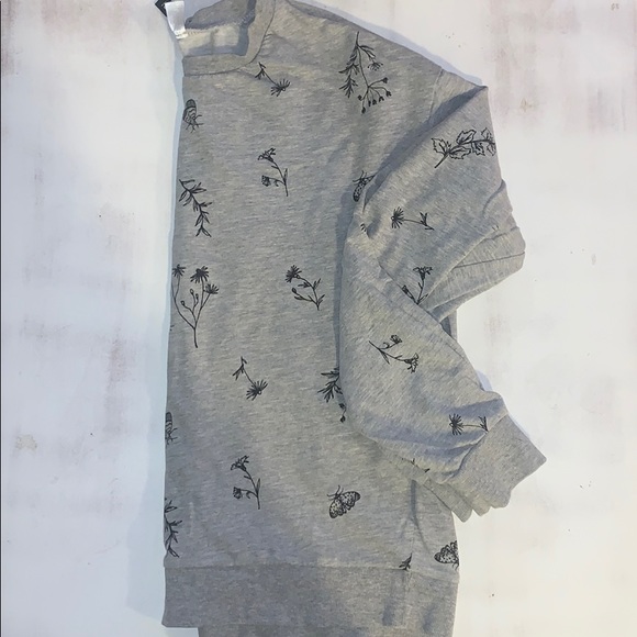 Crew Neck Floral Sweater - Picture 1 of 3